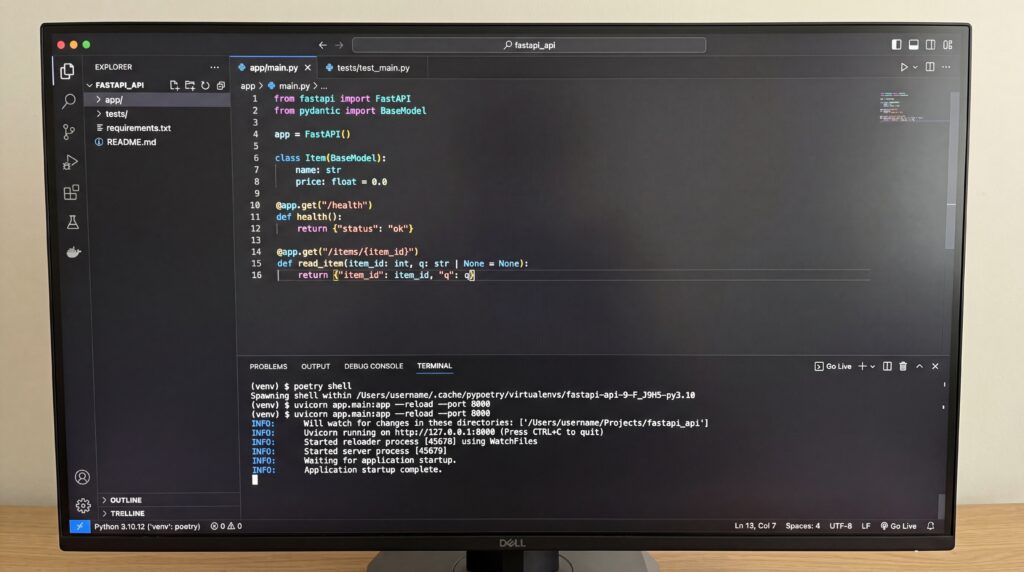 Écran d'ordinateur affichant du code Python dans un éditeur de texte.